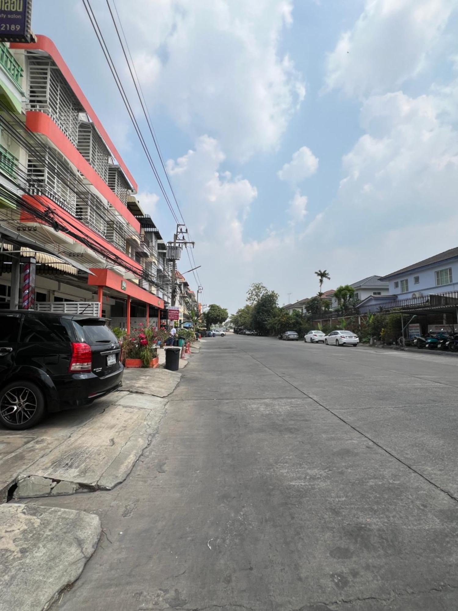 Private 3Rd Floor Room Bangkok Exterior photo